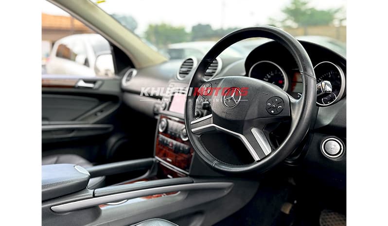2009 Mercedes-Benz ML-Class ML350 image-2