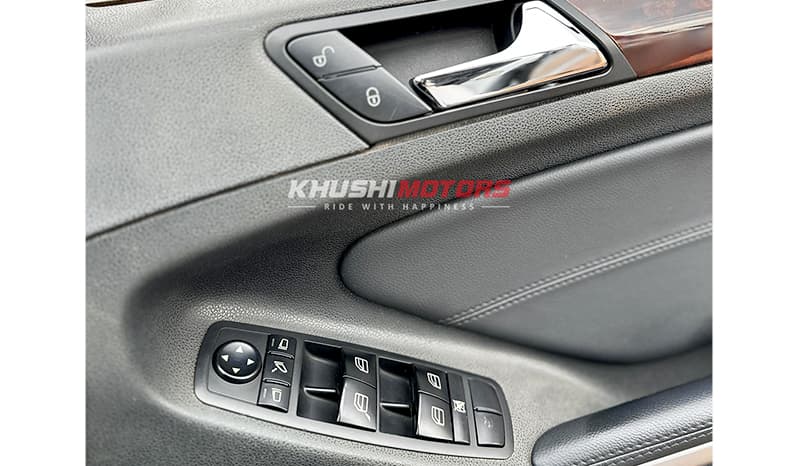 2009 Mercedes-Benz ML-Class ML350 image-3