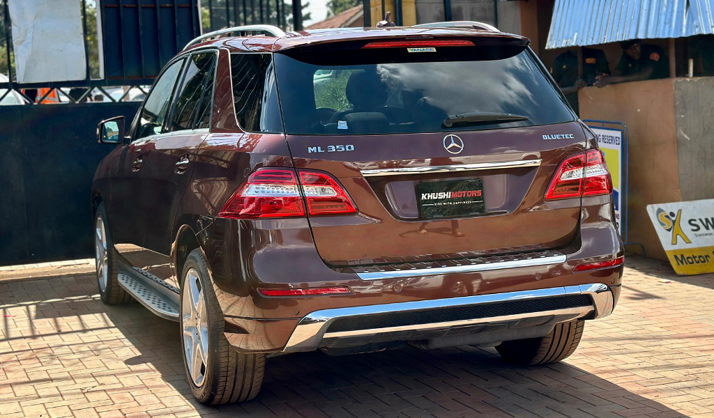 2015 Mercedes-Benz ML-Class ML350 image-10