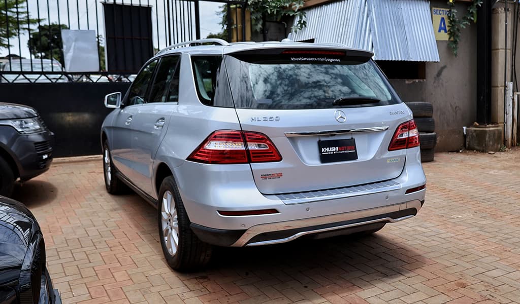 2013 Mercedes-Benz ML-Class 4MATIC ML350 image-10