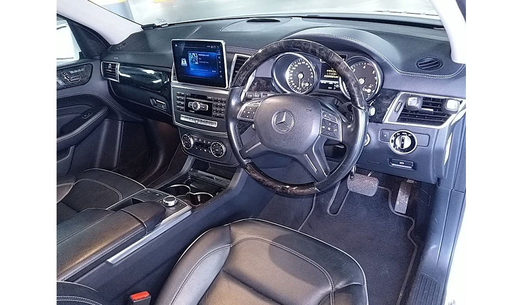 2012 Mercedes-Benz ML-Class 4MATIC ML350 image-7