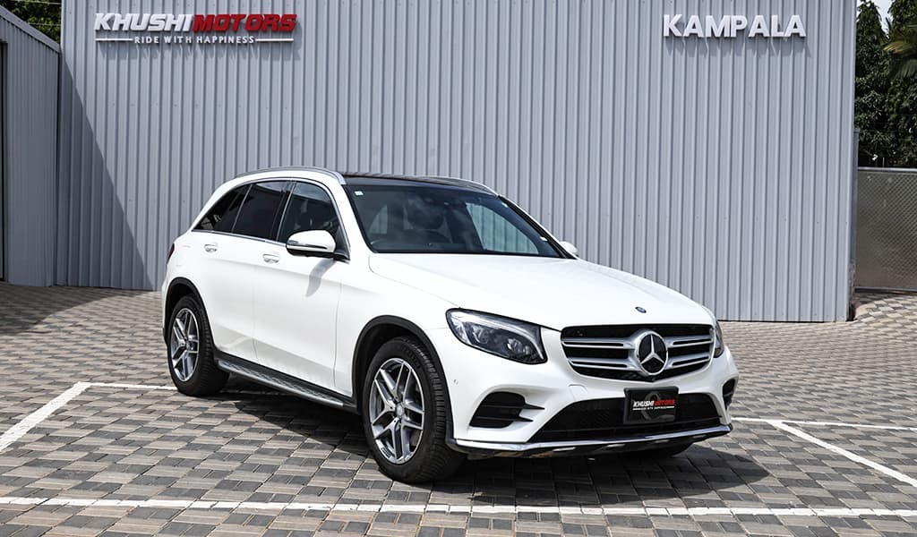 2016 Mercedes-Benz GLC-Class 4 MATIC GLC250 image-1