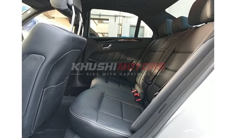 2010 Mercedes-Benz E-Class E250 image-2