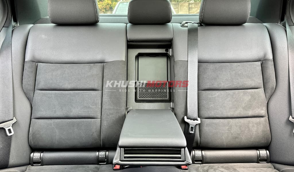 2015 Mercedes-Benz E-Class E250 image-17