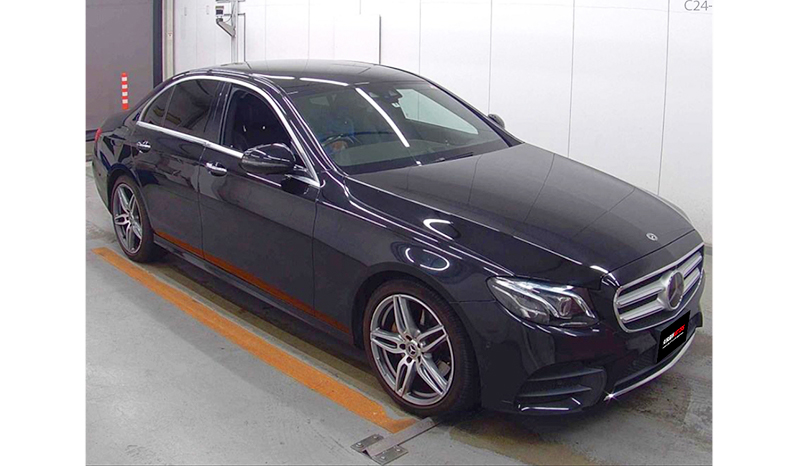 2017 Mercedes-Benz E-Class E220D image-2