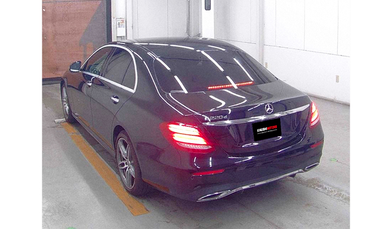 2017 Mercedes-Benz E-Class E220D image-6