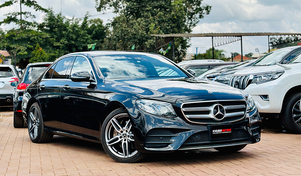 2017 Mercedes-Benz E-Class E220D image-9