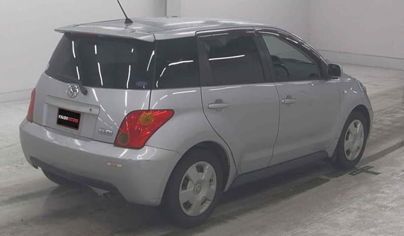 2003 Toyota IST image-3