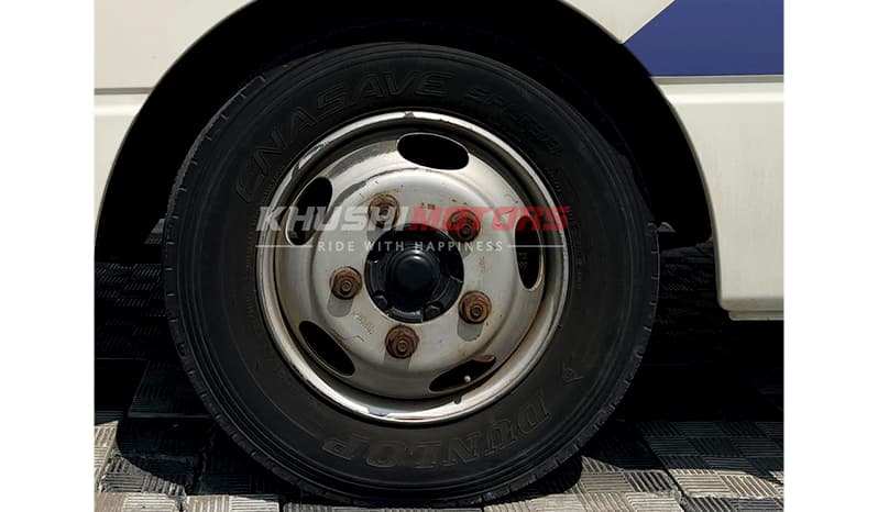 1998 Nissan Civilian Bus image-12
