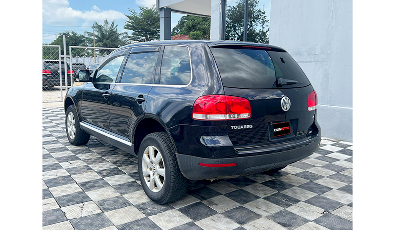 2006 Volkswagen Touareg image-9