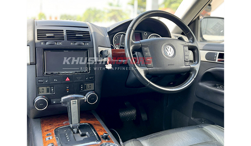 2006 Volkswagen Touareg image-14