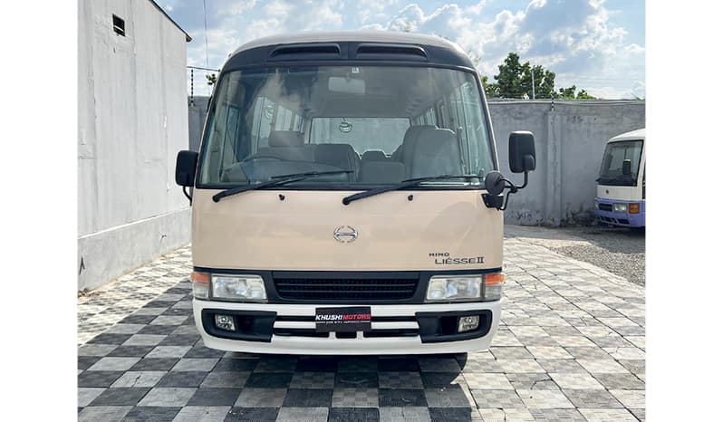 1996 Toyota Coaster image-1