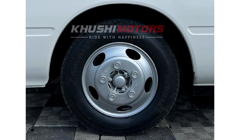 1996 Toyota Coaster image-11