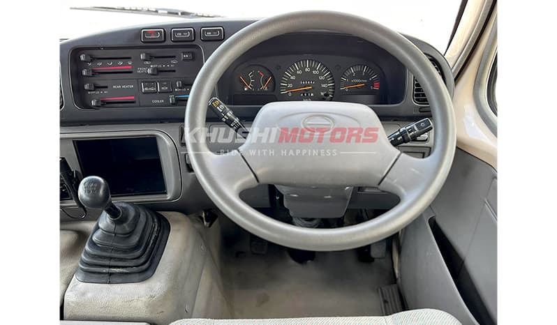 1996 Toyota Coaster image-15