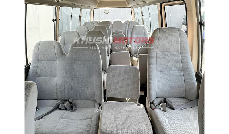 1996 Toyota Coaster image-16