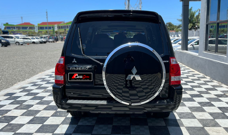 2005 Mitsubishi Pajero image-5