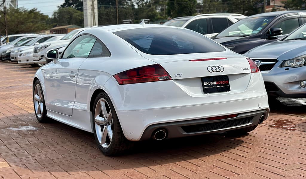 2011 Audi TT Coupe image-12