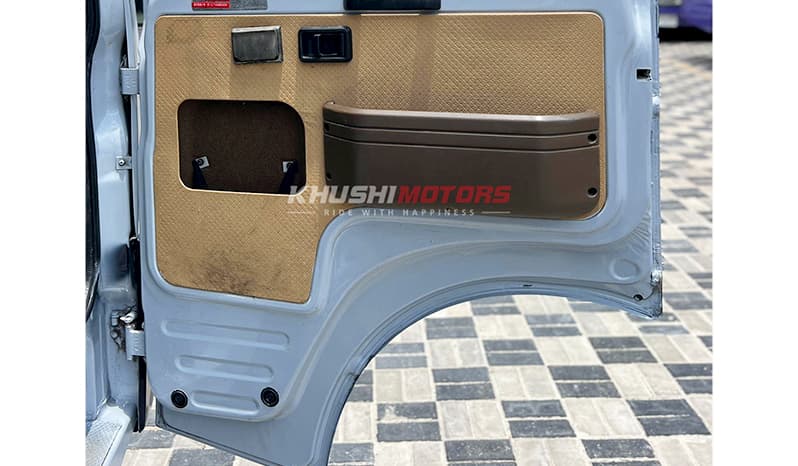 1993 Nissan Civilian Bus image-17
