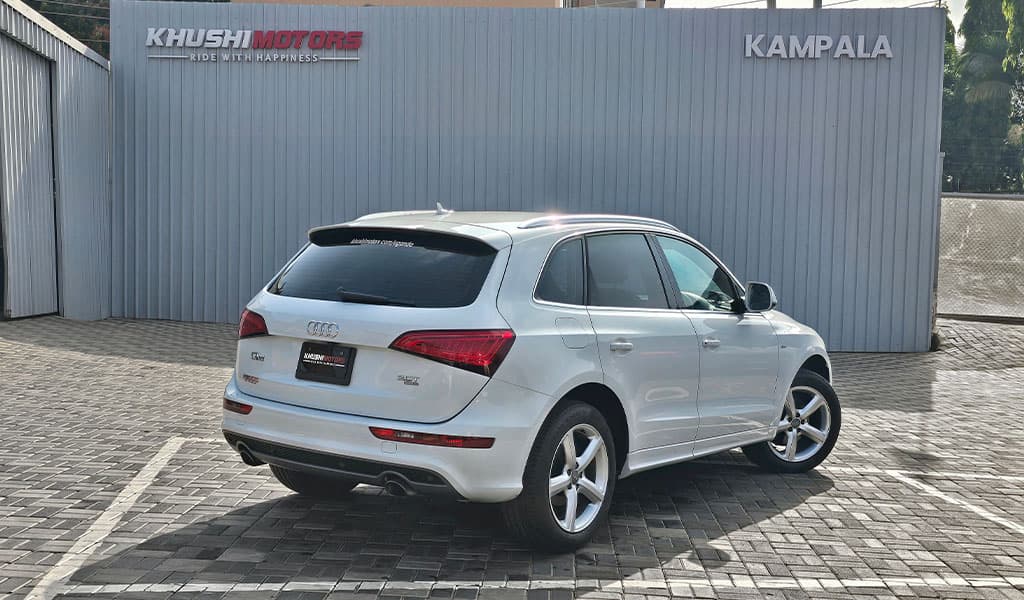 2012 Audi Q5 S Line 2.0 TFSI Quatro image-12
