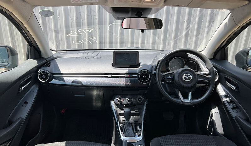2018 Mazda Demio image-8