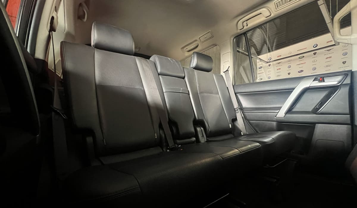 2021 Toyota Land Cruiser Prado VXL image-8