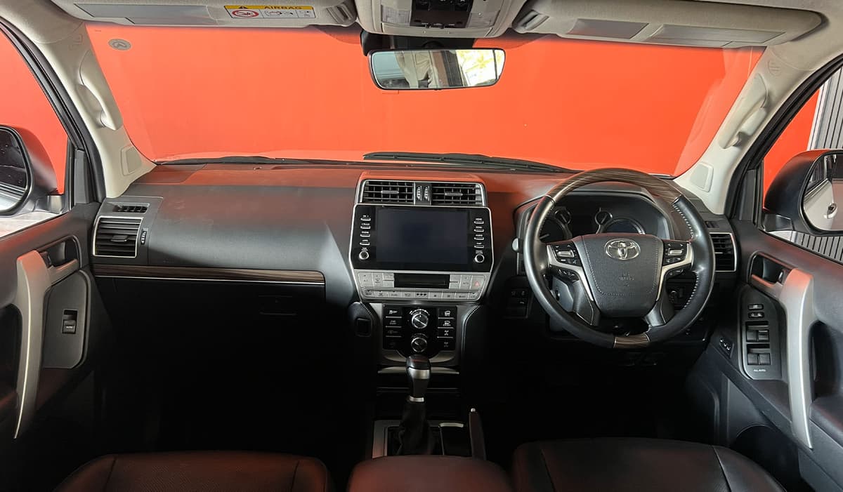2021 Toyota Land Cruiser Prado VXL image-9