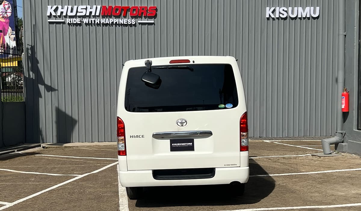 2018 Toyota Hiace DX GL image-9