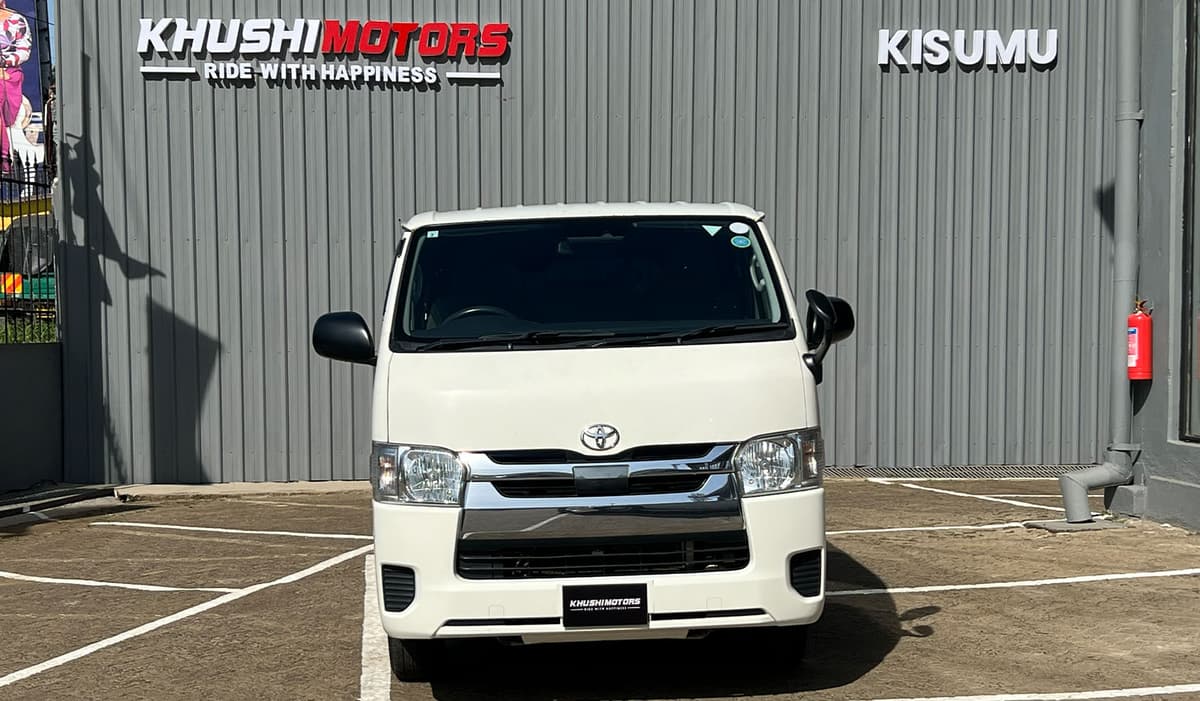2018 Toyota Hiace DX GL image-12