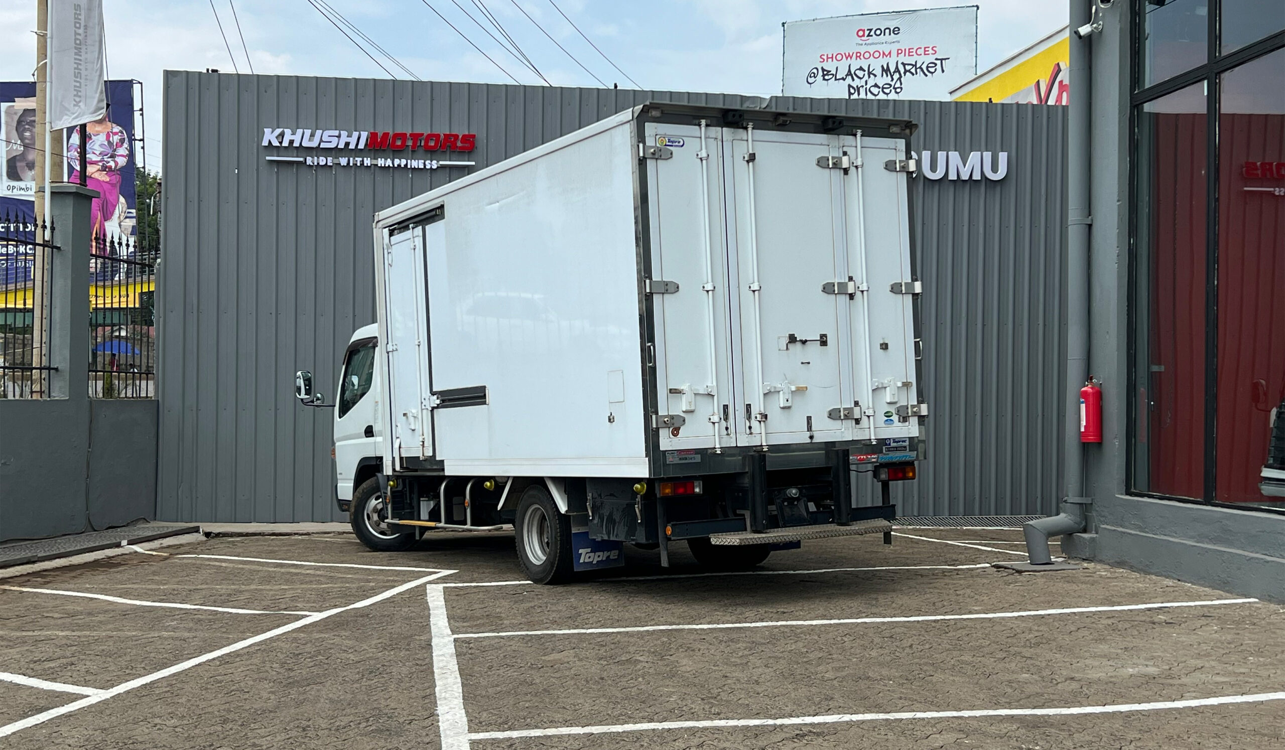 2019 Mitsubishi Canter Refrigerator image-4