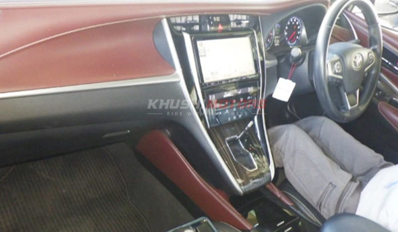 2013 Toyota Harrier image-3