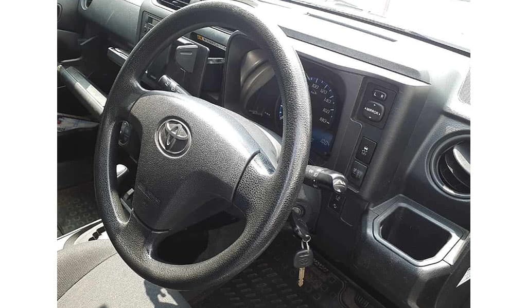 2019 Toyota Probox Hybrid DX Comfort image-3