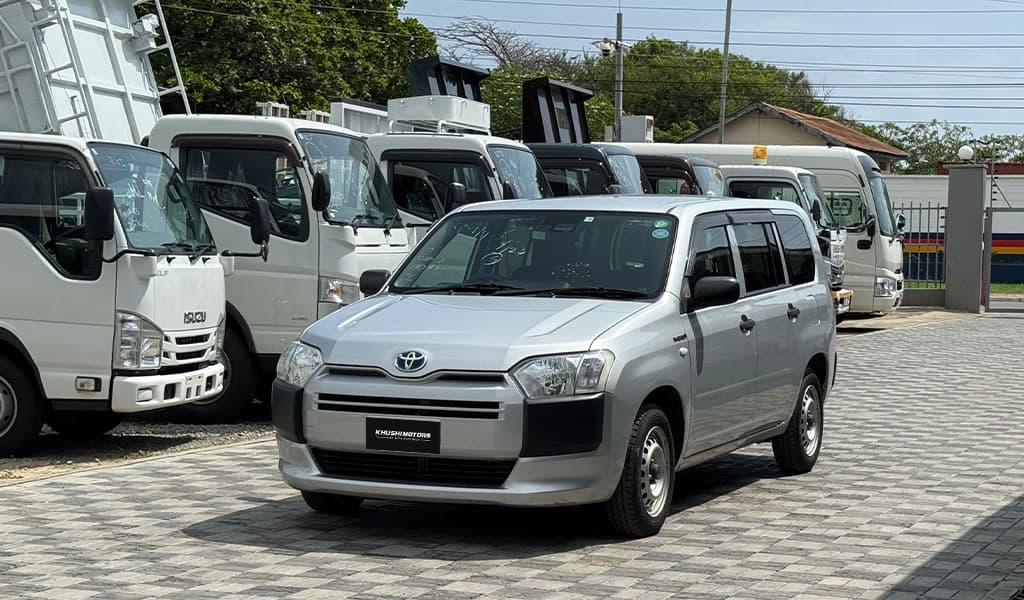 2019 Toyota Probox Hybrid DX Comfort image-10