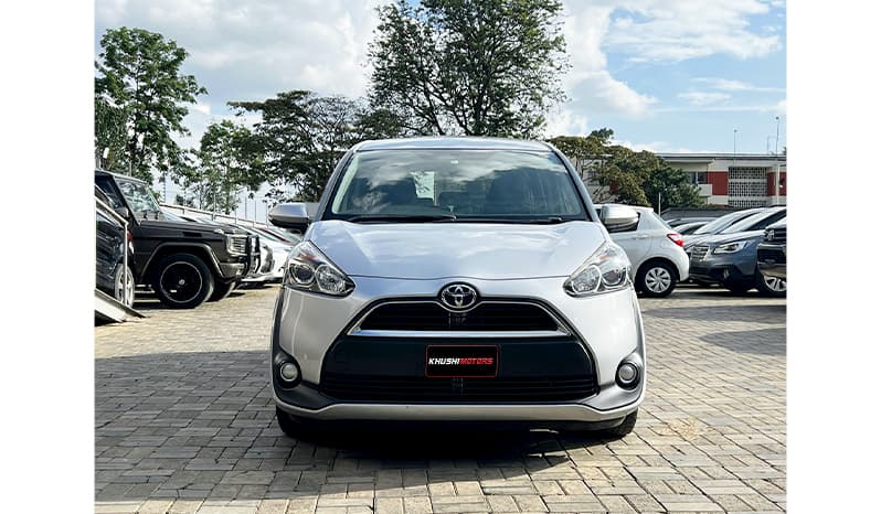 2016 Toyota Sienta XV-Package image-1
