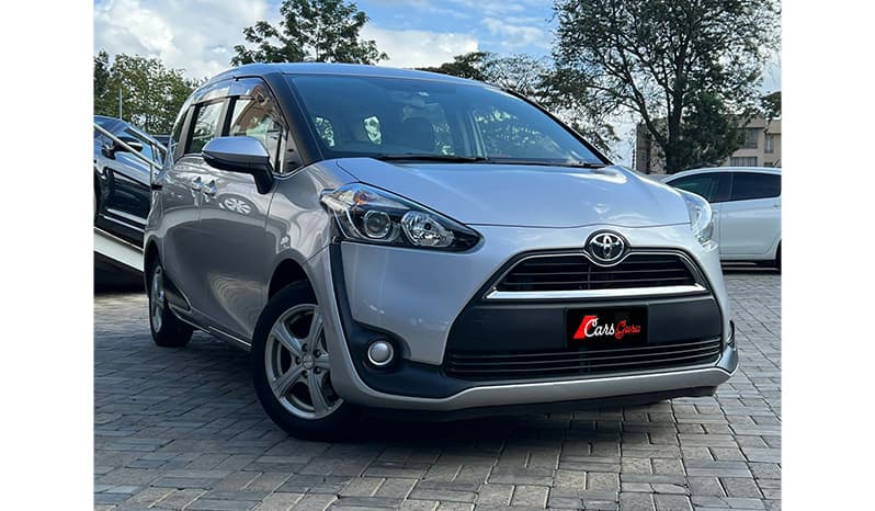 2016 Toyota Sienta XV-Package image-3
