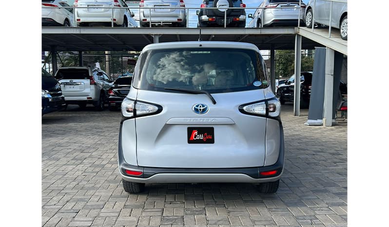 2016 Toyota Sienta XV-Package image-4