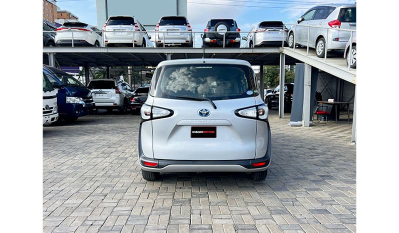 2016 Toyota Sienta XV-Package image-12