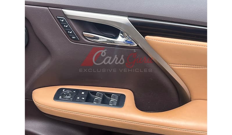 2016 Lexus RX RX200T image-11