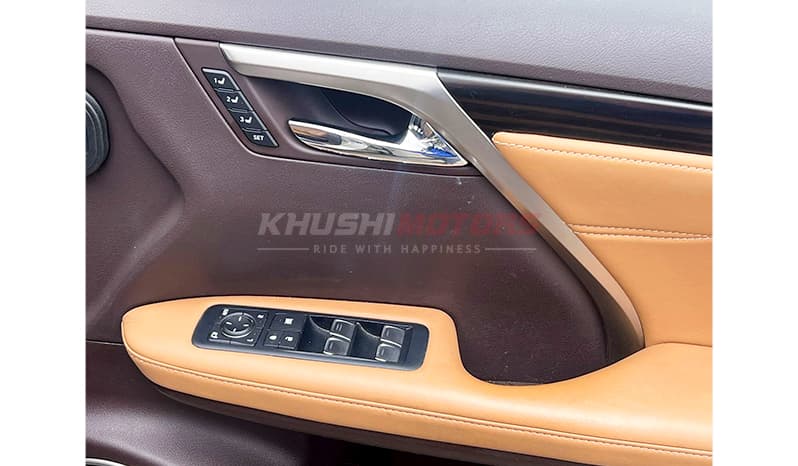 2016 Lexus RX RX200T image-18