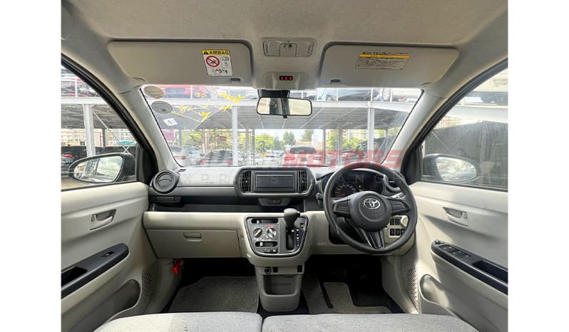2016 Toyota Passo XS image-6