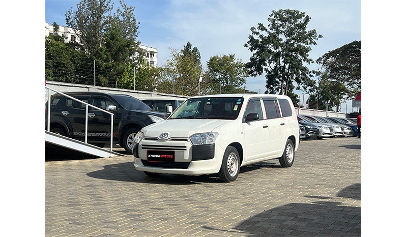 2016 Toyota Probox DX Comfort image-2