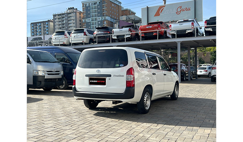 2016 Toyota Probox DX Comfort image-4