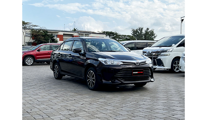 2016 Toyota Axio G image-2