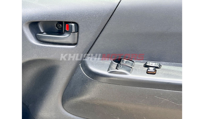 2016 Toyota Hiace GL Package DX image-11