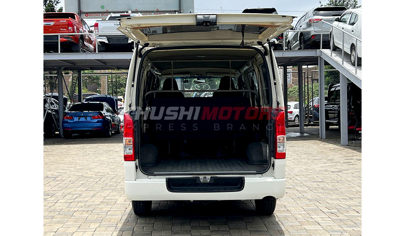 2016 Toyota Hiace GL Package DX image-14