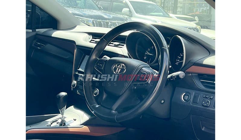 2017 Toyota Avensis Li image-4