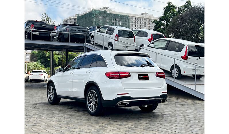 2016 Mercedes-Benz GLC-Class GLC250 image-4