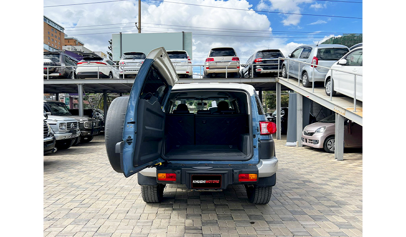 2016 Toyota Fj Cruiser image-20
