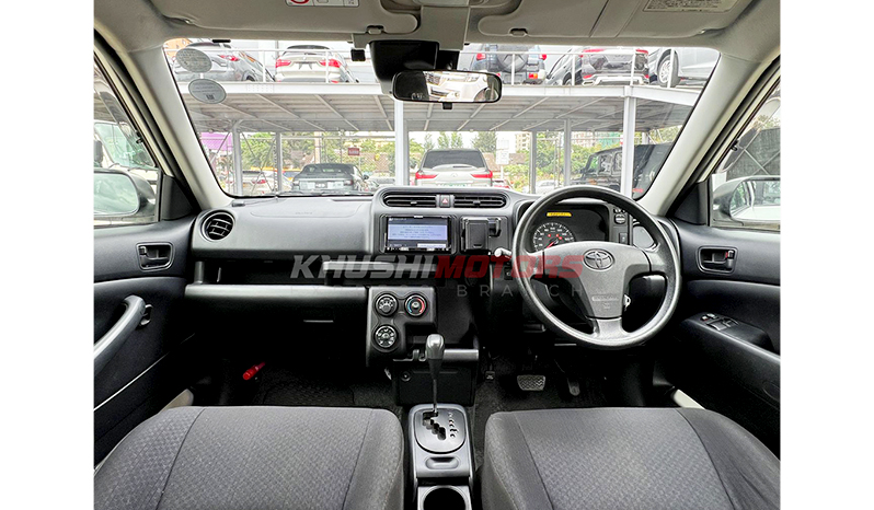 2017 Toyota Probox GL image-4