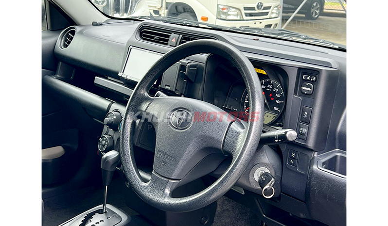 2017 Toyota Probox GL image-10