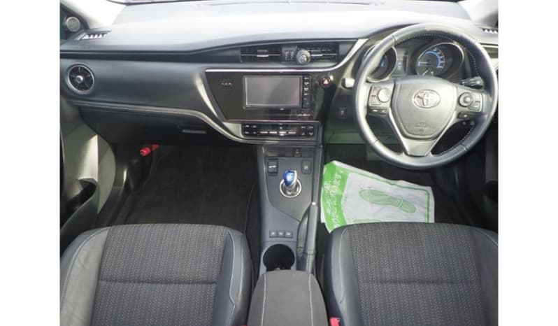 2018 Toyota Auris image-5